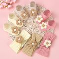thumbnail image 4 of Set de diadema y calcetines con forma de flor para bebés COZYOFFI para niñas de 0 a 6 m, 4 of 6