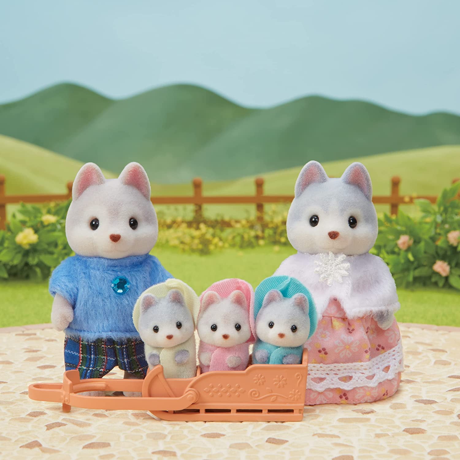 Calico Critters Husky Family, Set of 5 Collectible Doll Figures