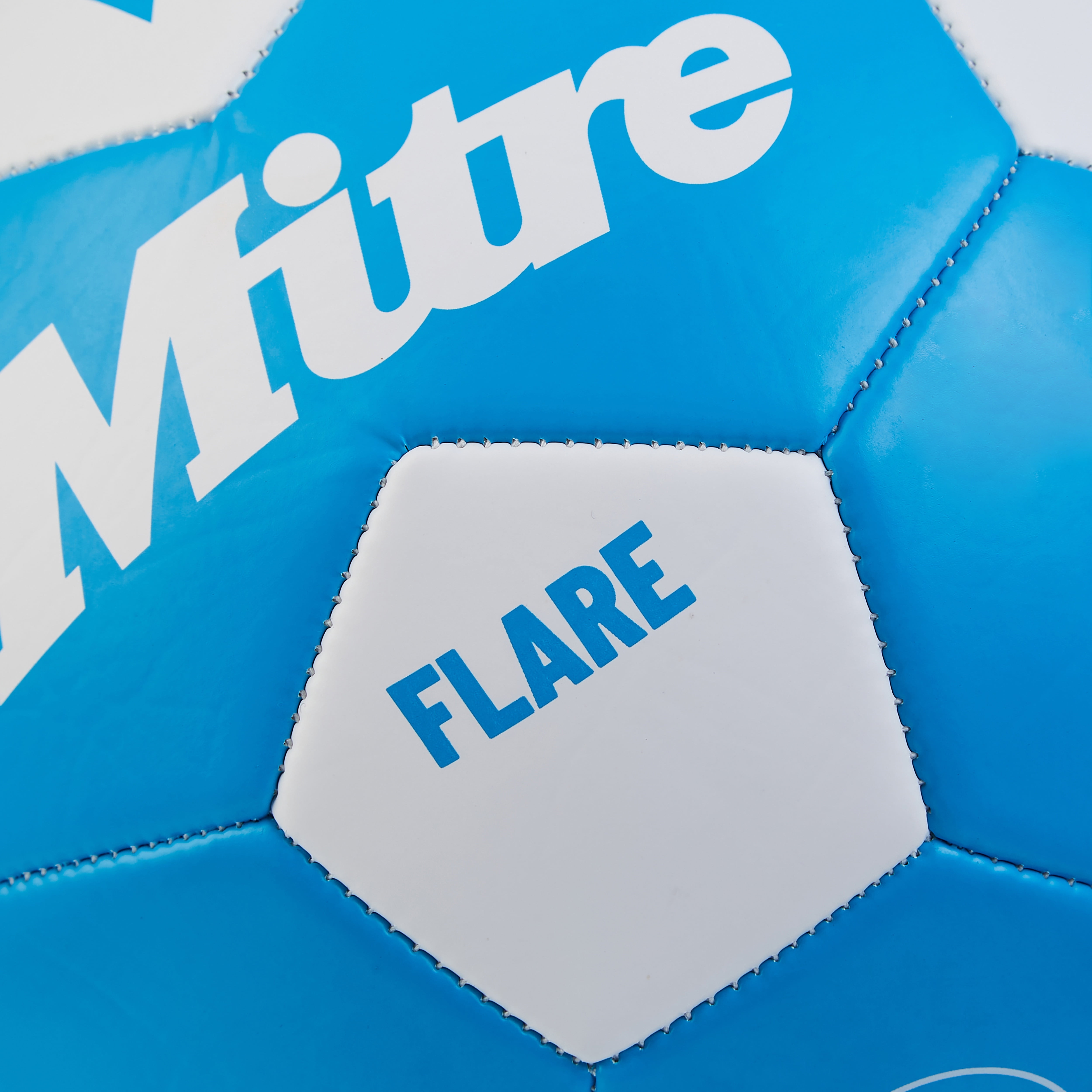 Mitre Unisex Recreation Soccer Ball - Durable Machine-Stitched 32-Panel Construction - Soft-Touch Feel - Versatile Play on Grass & AstroTurf - Available in Sizes 3, 4 & 5