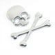 thumbnail image 1 of ER 1 Uds. Calavera huesos 3D coche cromo insignia Logo calcomanía Metal pegatina decoración accesorios (plata) brillar Electrónica, 1 of 4
