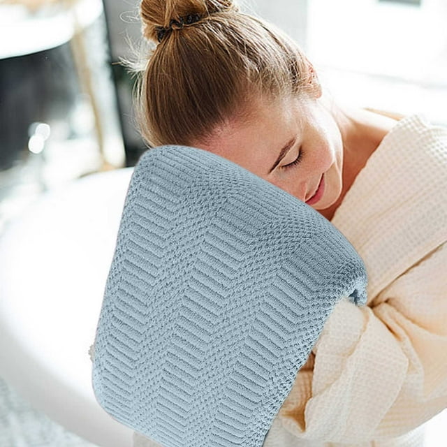 Fleece Bath Towel - Ultra Absorbent & Quick-Drying, Soft Plush Fabric, Home & Shower Use, Oversized Bath Sheet, Light Blue, JKODE