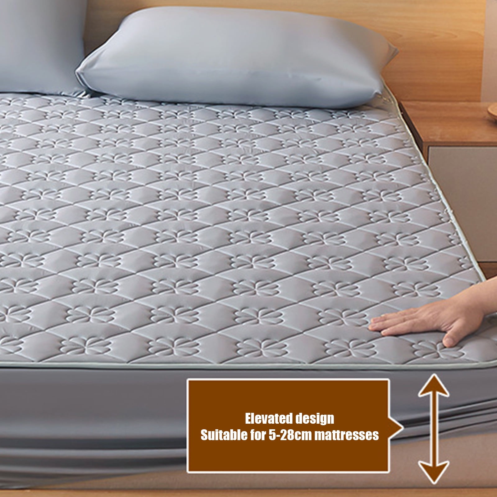 Hmgxay Fitted Sheet Protector, Bed Mattress Cover with Elastic Edges, Cotton Quilted Mattress Pad for All Seasons, Breathable Non-Slip Bed Liner(59.0x78.7 Inches)