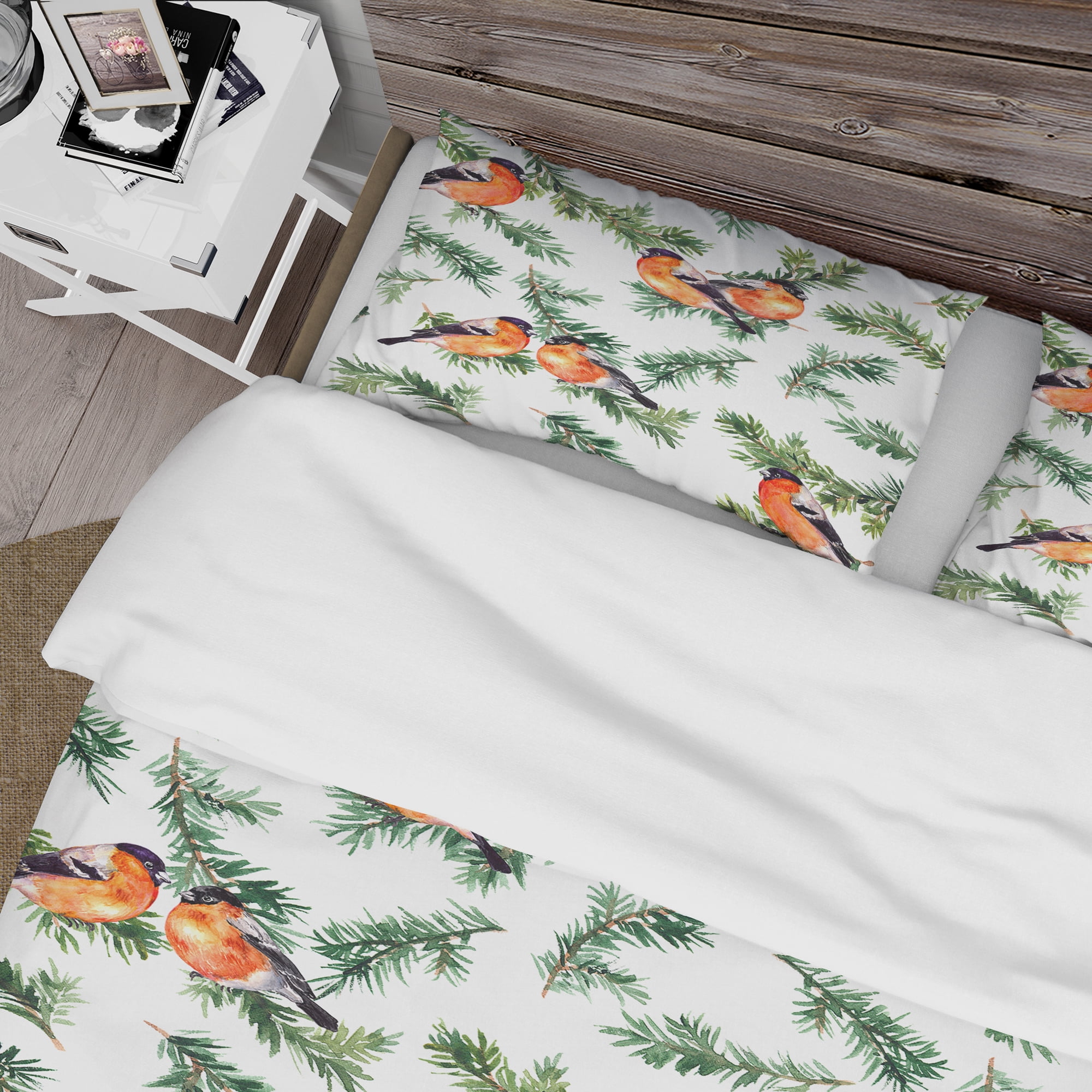 Designart 'Robin Birds On Pine Branch' Animals Duvet Cover Set
