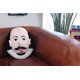 thumbnail image 1 of El retrato de peluche Shakespeare Shakespeare de los filósofos desempleados - Dreamers para amortiguar sus sueños - 16 "x 15" The Unemployed Philosophers Guild Ver descripción, 1 of 2