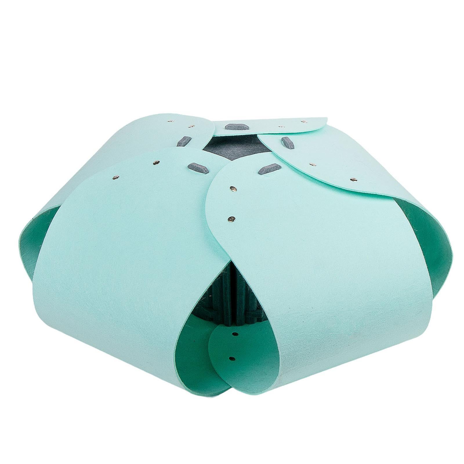 Fzaqwen Semi Enclosed Cat Tunnel Bed Soft Lightweight Cat Tent for Cats Kitten Snooze light blue