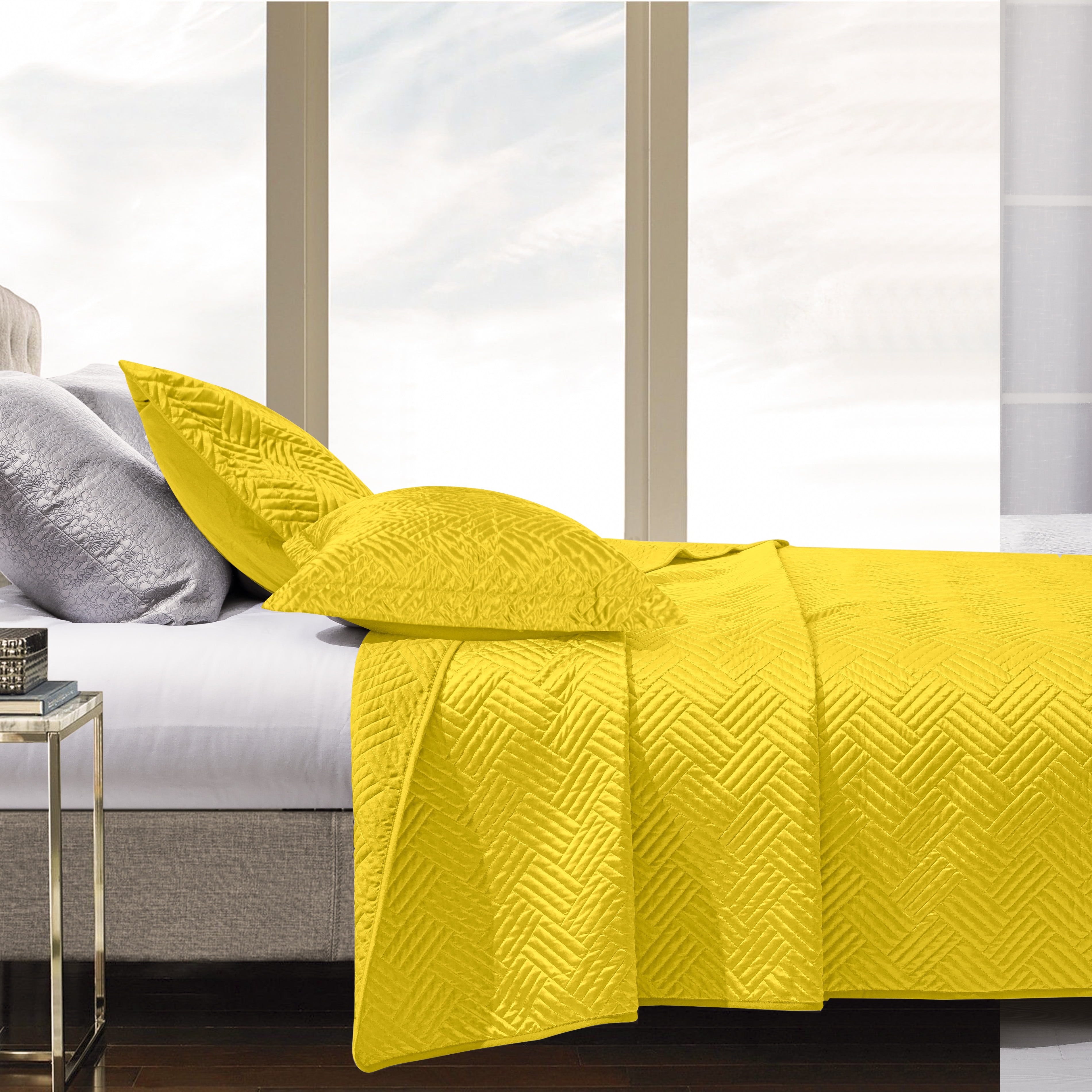 FLXXIE Silk Satin Quilt Set, Geometric Pattern Bedspread Luxury Quilted