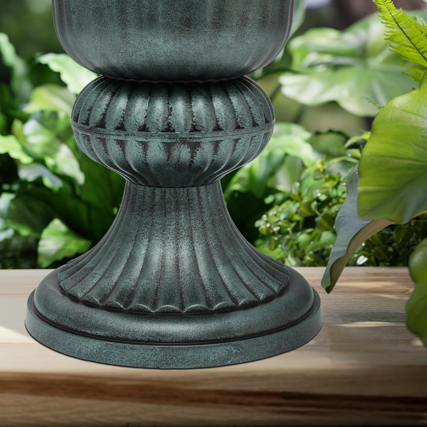 WLTER 20" Urn Planter for Outdoor and Indoor Plants, Large Decorative Front Porch Planter, Vintage Grecian Flower Pot for Patio, Garden & Entryway Décor, Antique Green