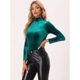 thumbnail image 3 of Blusa básica de cuello alto de terciopelo elástico con cuello simulado para mujer Verde L, 3 of 6