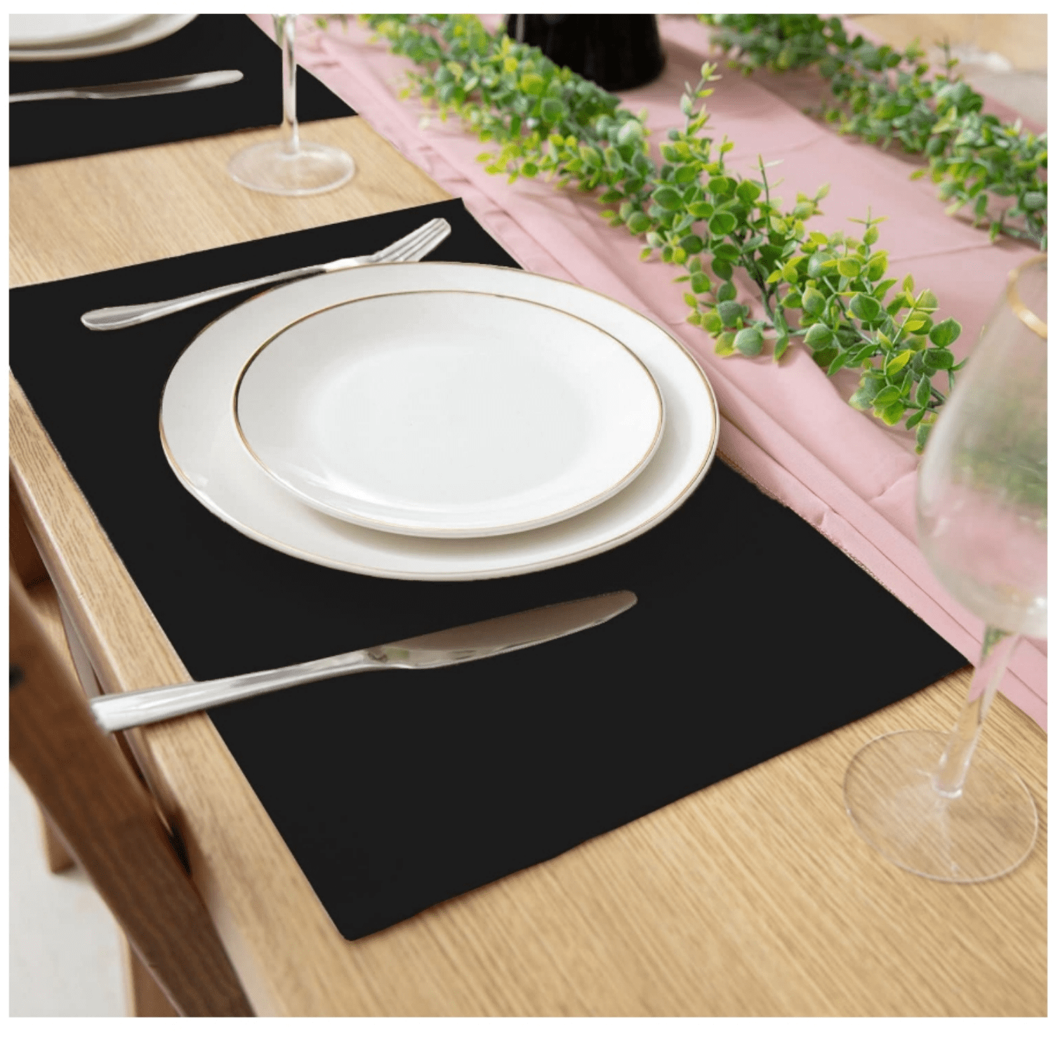 Cloth Placemats Set of 8, Linen Type Fabric Placemats Mac Placemats Heat Resistant Placemats Wrinkle Free Thick Polyester Kitchen Place Mats for Dining Table (Black)