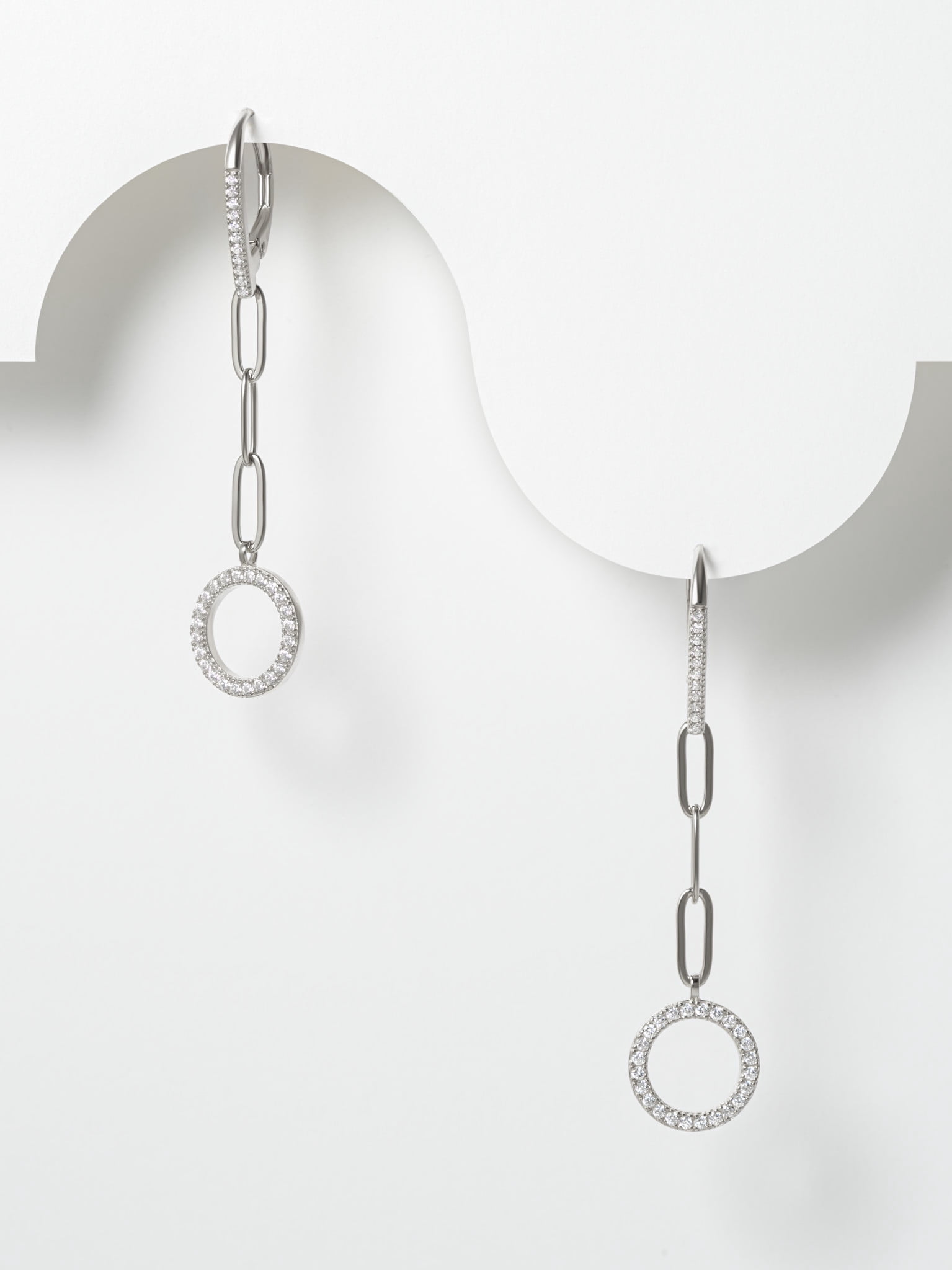 Forever Facets Sterling Silver Cubic Zirconia Circle Paperclip Leverback Earrings