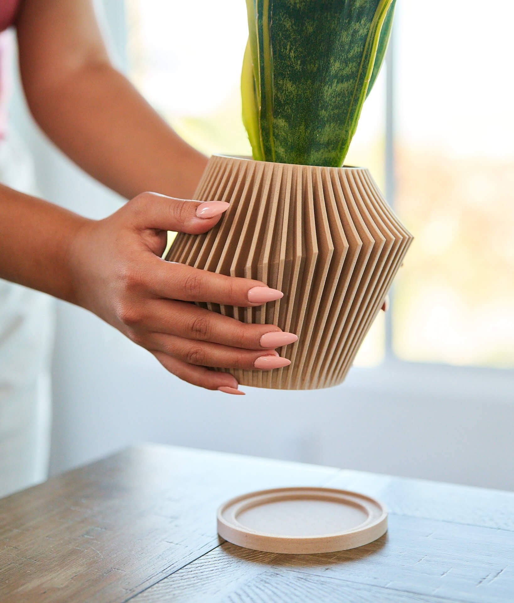 Woodland Pulse Scented Flower Pot, Feels Good to Hold, Beige DISC Plant Pot