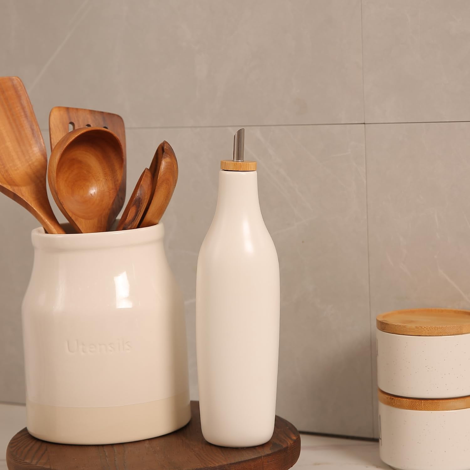 Ceramic Olive Oil Dispenser for Kitchen, Stoneware 16oz Oil Cruet and Vinegar Bottles Dispenser, Kitchen Dispenser Bottle for EVOO Vinegar Syrups, Modern Farmhouse Design(B-O)