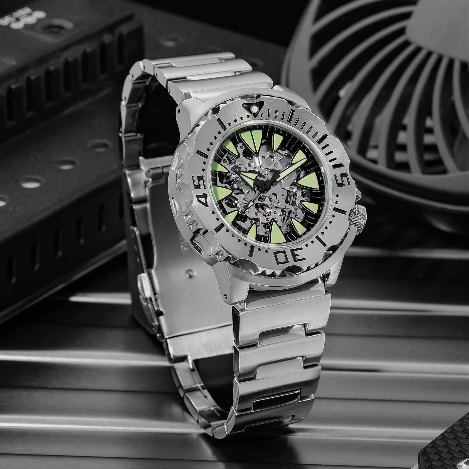 ADDIESDIVE Men's Automatic Diver Watch 200M Waterproof, Luxury Stainless Steel Dive Watch for Men with NH36 Movement, Sapphire Crystal Glass, Super Luminous Analog Watch