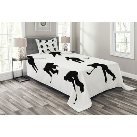 Hockey Bedspread Set Pattern With Player Silhouettes In Black And