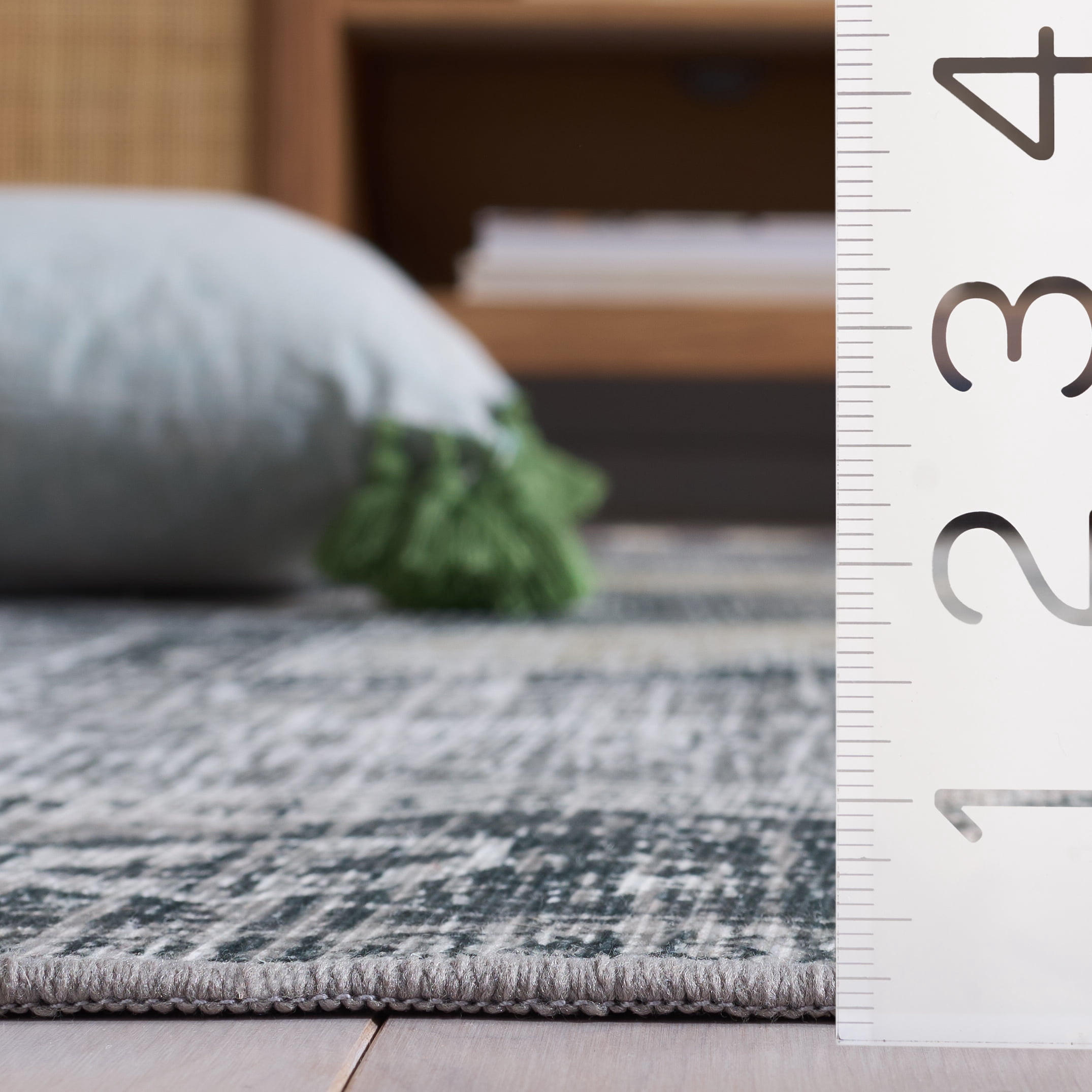 Safavieh Tucson Jayla Oriental Machine Washable Area Rug, Dark Sage/Ivory, 6' x 8' Oval