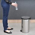 thumbnail image 4 of TRAMONTINA - Basurero con Pedal 20 L, de Acero Inoxidable, Tapa de Pl&aacute;stico, Higi&eacute;nico, Pr&aacute;ctico y Duradero, con Asa para el Transporte, Ideal para Bolsas de Basura de, 4 of 9