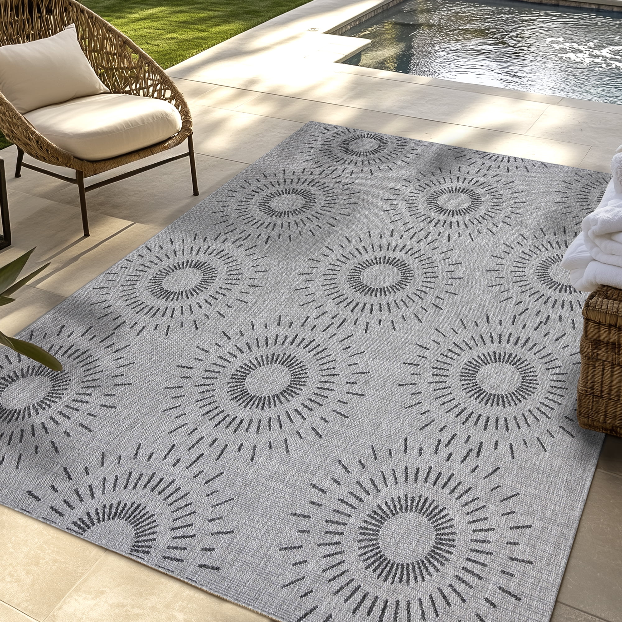 Gertmenian Tropea Tiaret Modern Geometric Gray UV Resistant Flatweave Indoor Outdoor Area Rug, 8x10