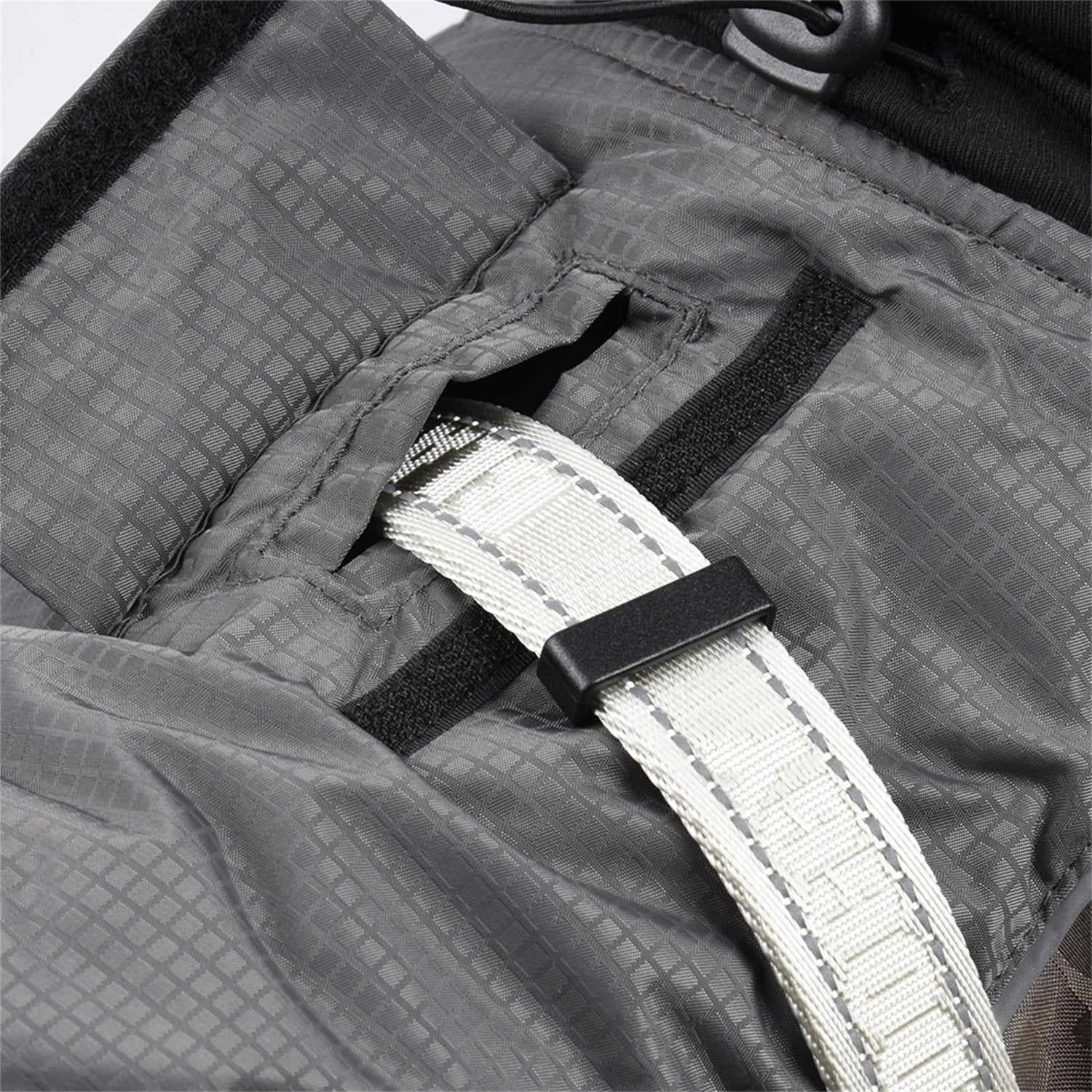 Pefilos Pet Keep Warm Sport Vest Winter Breathable Dog Jacket for Large Dogs Clothes Coats for Medium Dogs Girl Outdoor Waterproof Raincoat with Reflective Trim, Brown Camo M Pefilos Pet Keep Warm Sport Vest Winter Breathable Dog Jacket for Large Dogs Clothes Coats for Medium Dogs Girl Outdoor Waterproof Raincoat with Reflective Trim, Brown Camo M