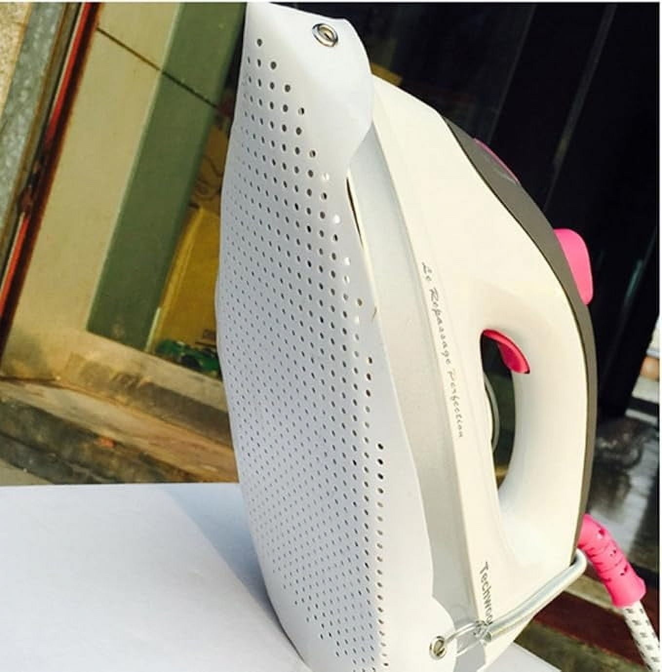 Cadorn Universal Steam Iron Bottom Cover - Protect Your Clothes and Iron