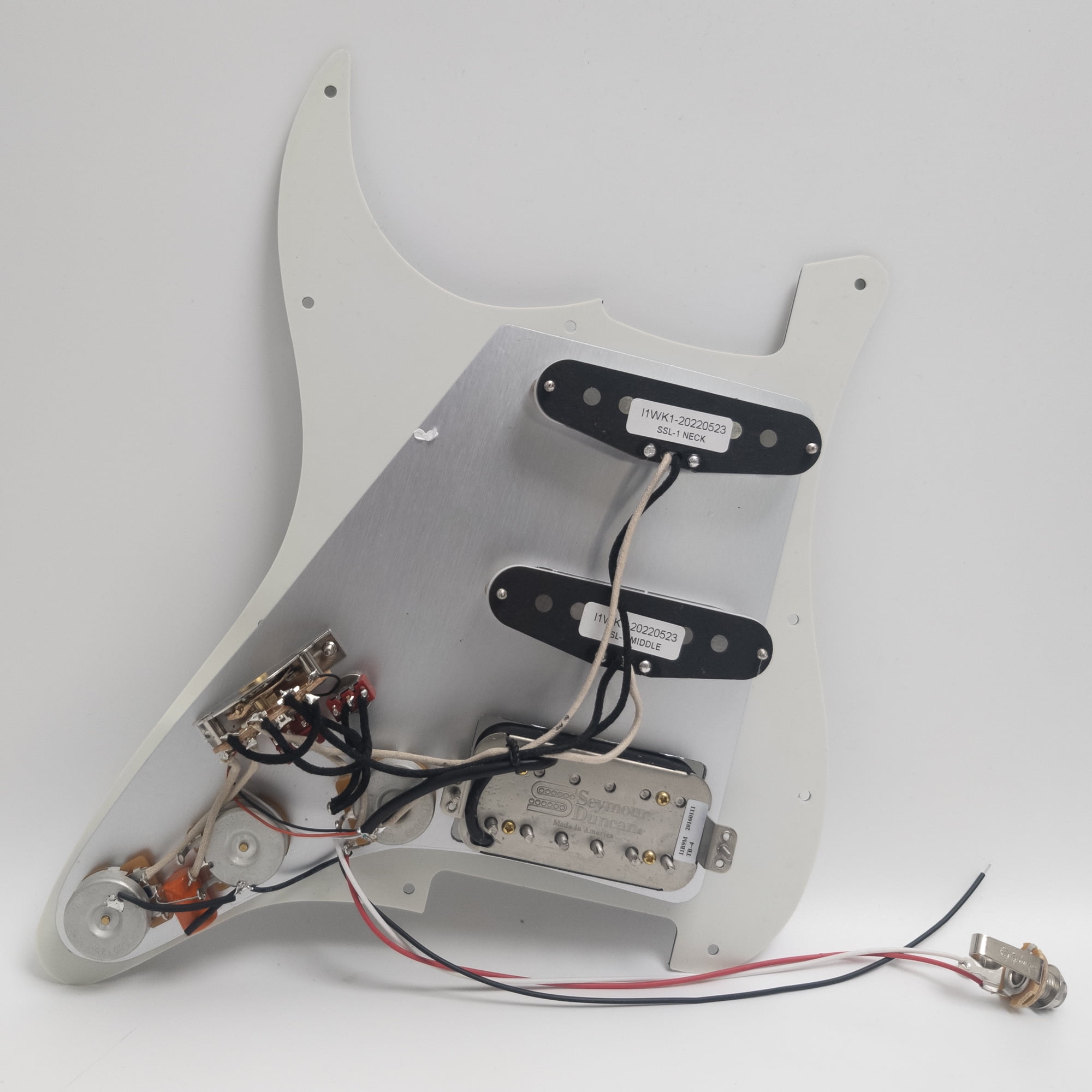 Guitar Prewired Loaded Pickguard, with Alnico 5 Humbucker & single coil Pickups, for Fender USA/Mexico Strat Electric Guitar Replacement Parts