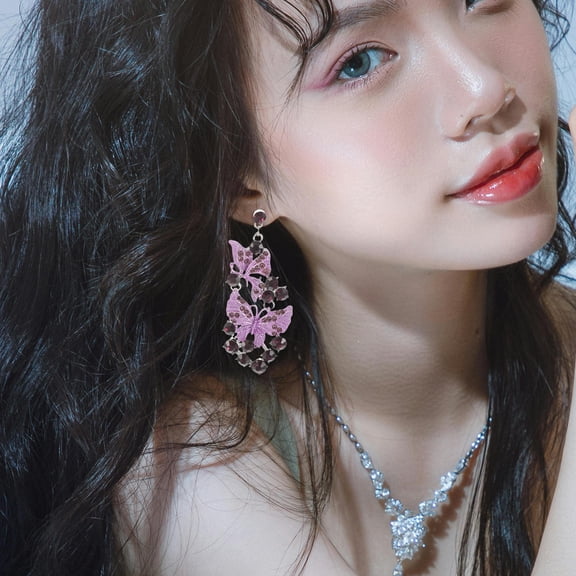 GOOHOCHY Elegant Butterfly Jewelry Set for Women, Includes Necklace and Drop Earrings, Perfect for Brides and Formal Occasions