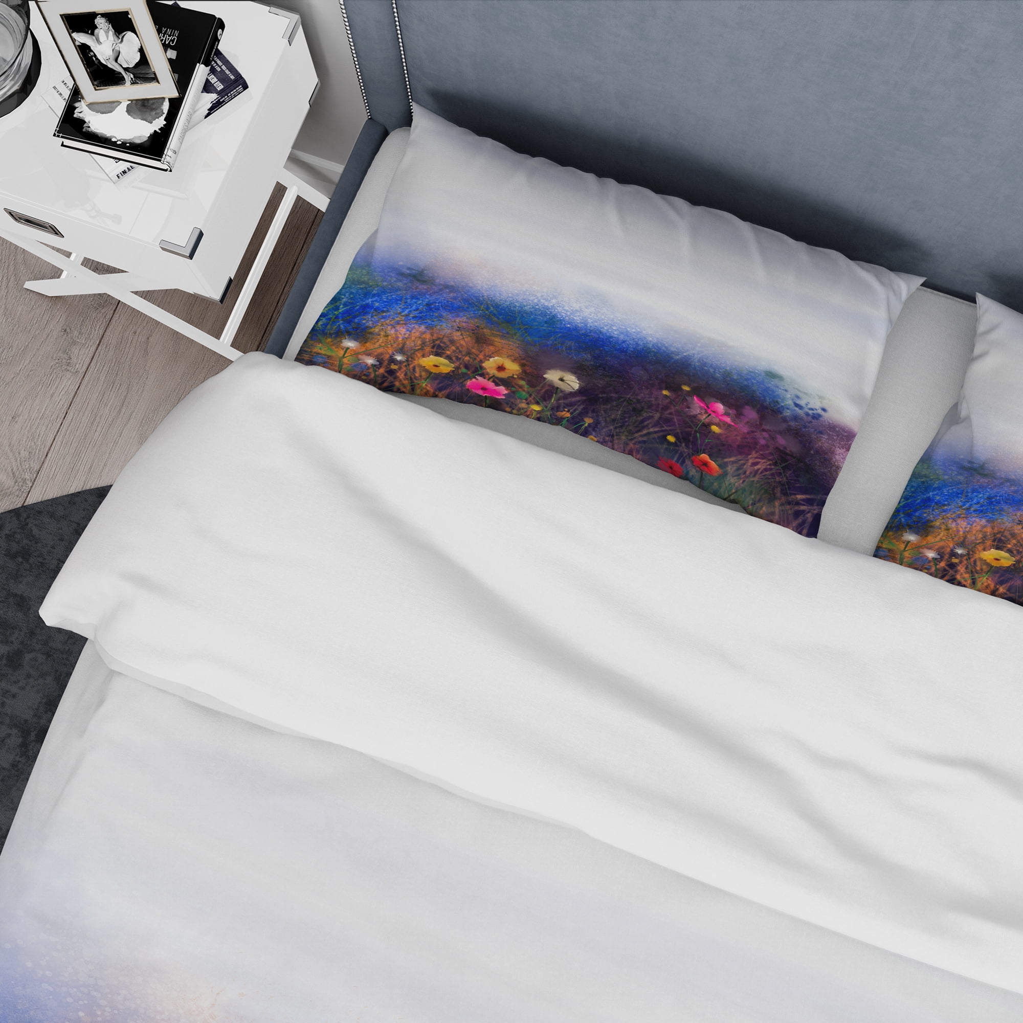 Designart 'Watercolor Painting Flower in Meadow' Traditional Duvet Cover Set