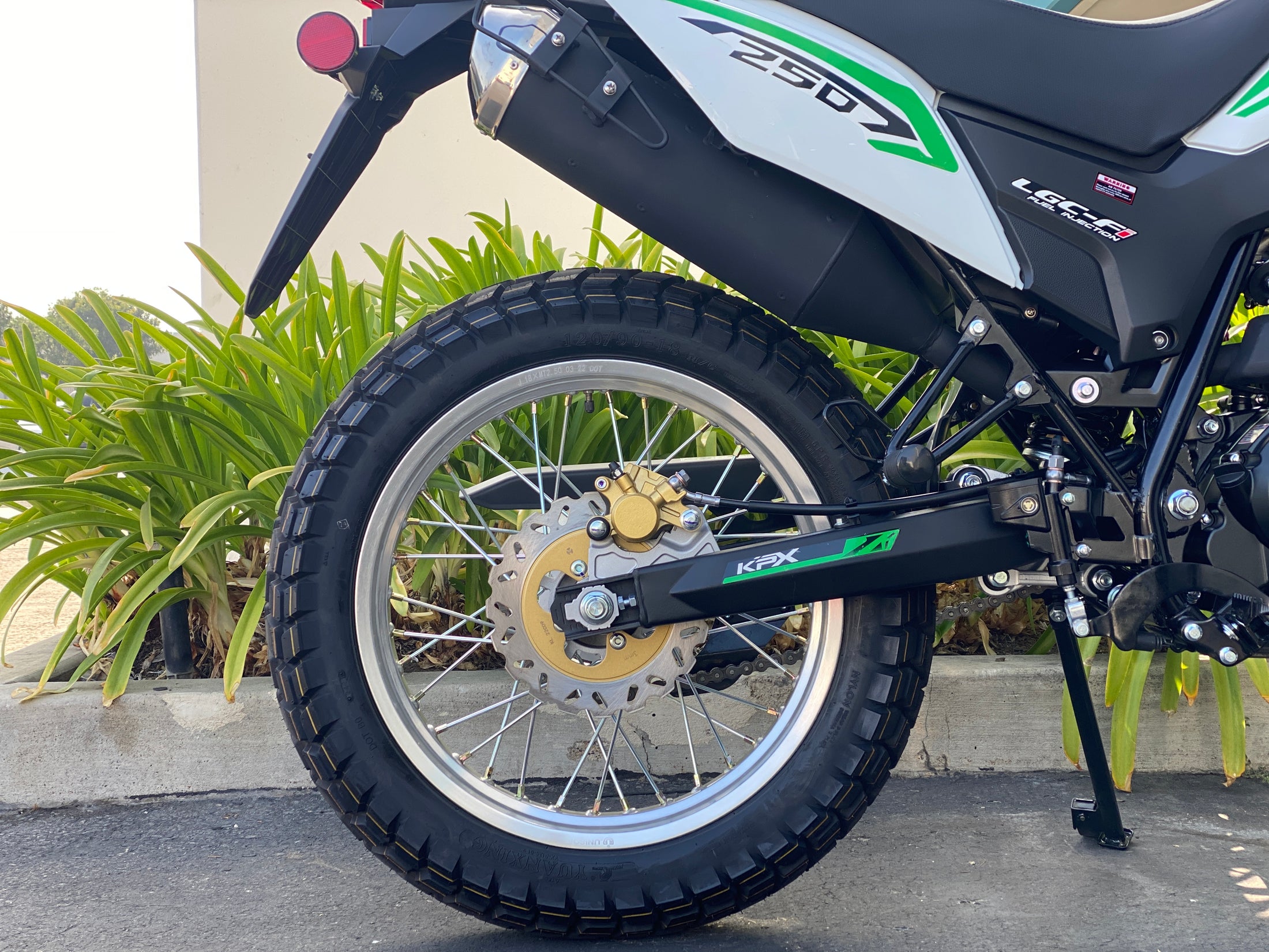 Lifan KPX 250 250cc Dual Sport Motorcycle Fuel Injected 6-Speed Street Legal