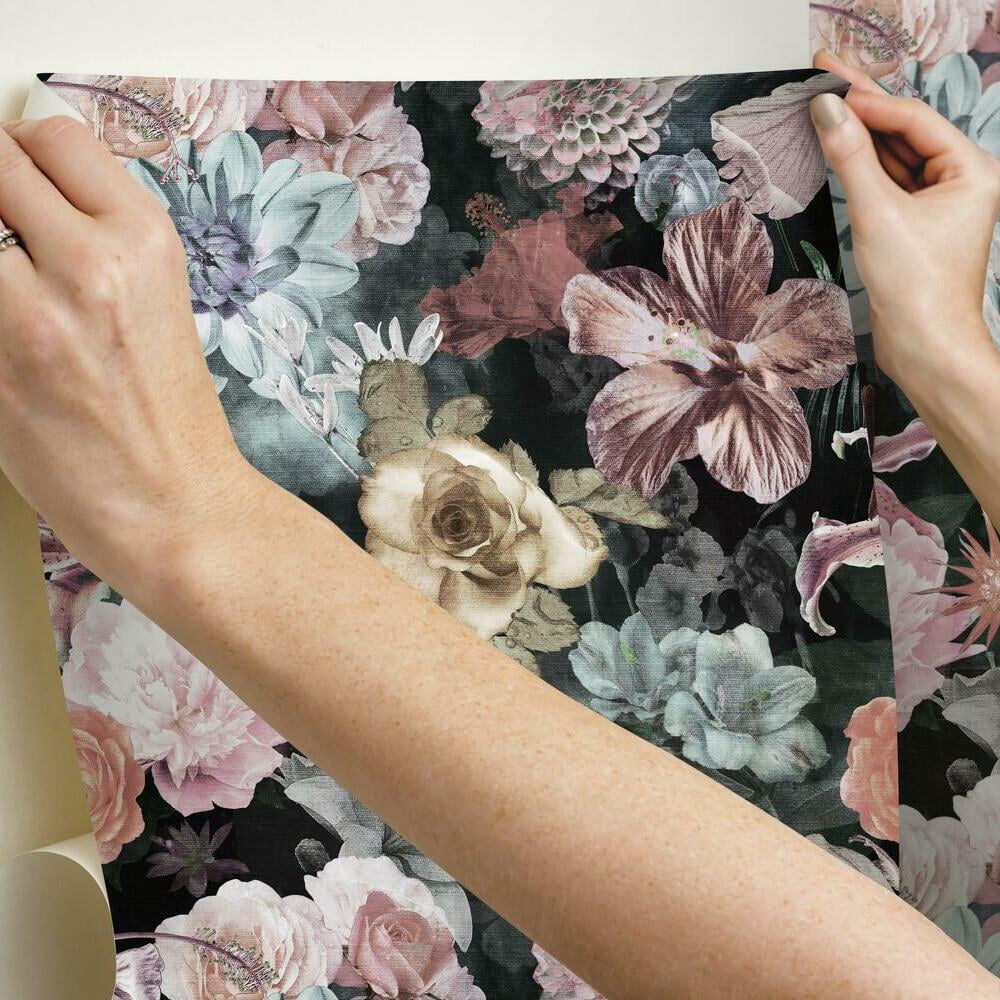 Vintage Floral Blooms Peel and Stick Wallpaper