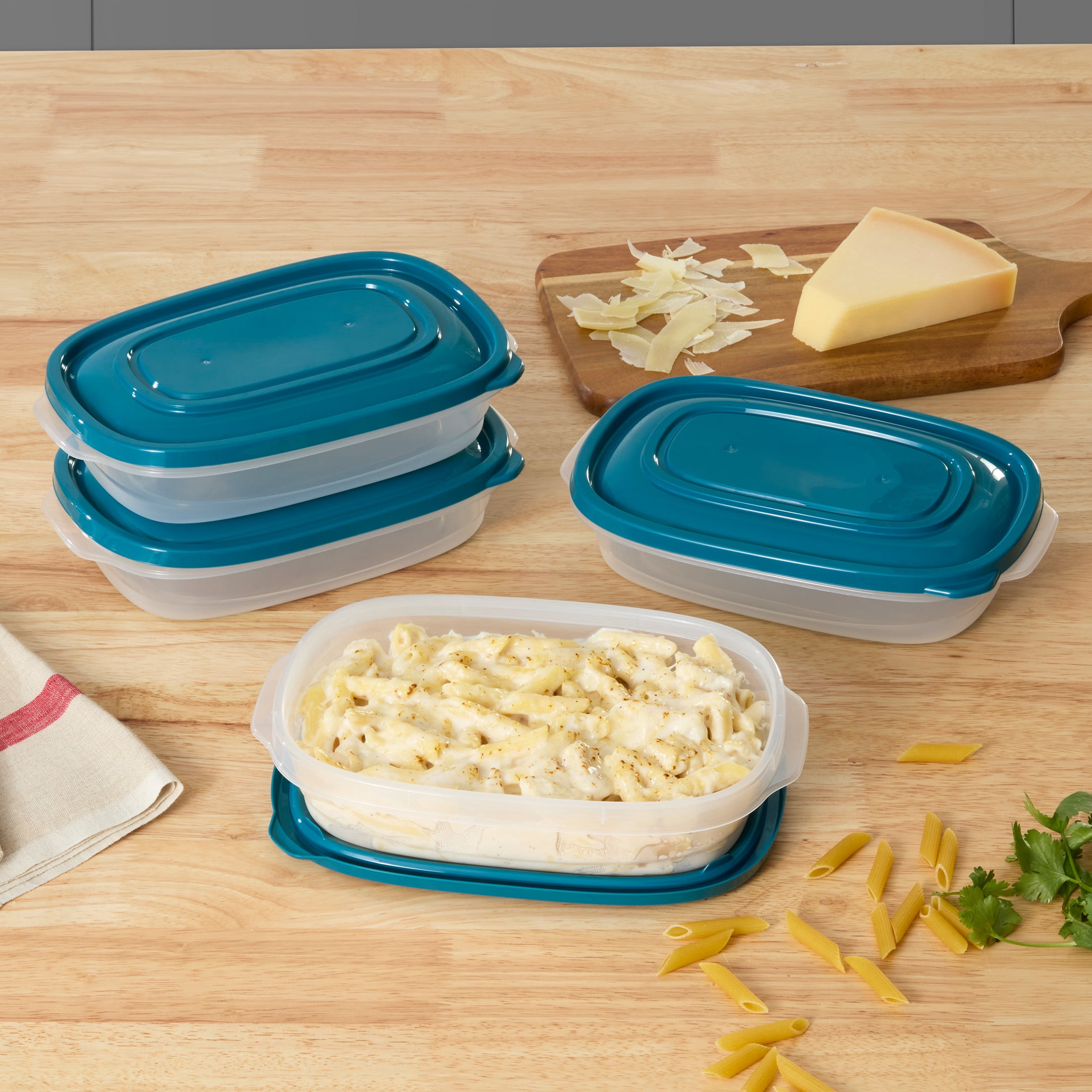 (4 pack) Mainstays Semi Durable Rectangle 4cup Plastic Food Storage Container 4 Pack, Made for Family Meals and Easy Serving, along with being the perfect size for your Lunch Bag