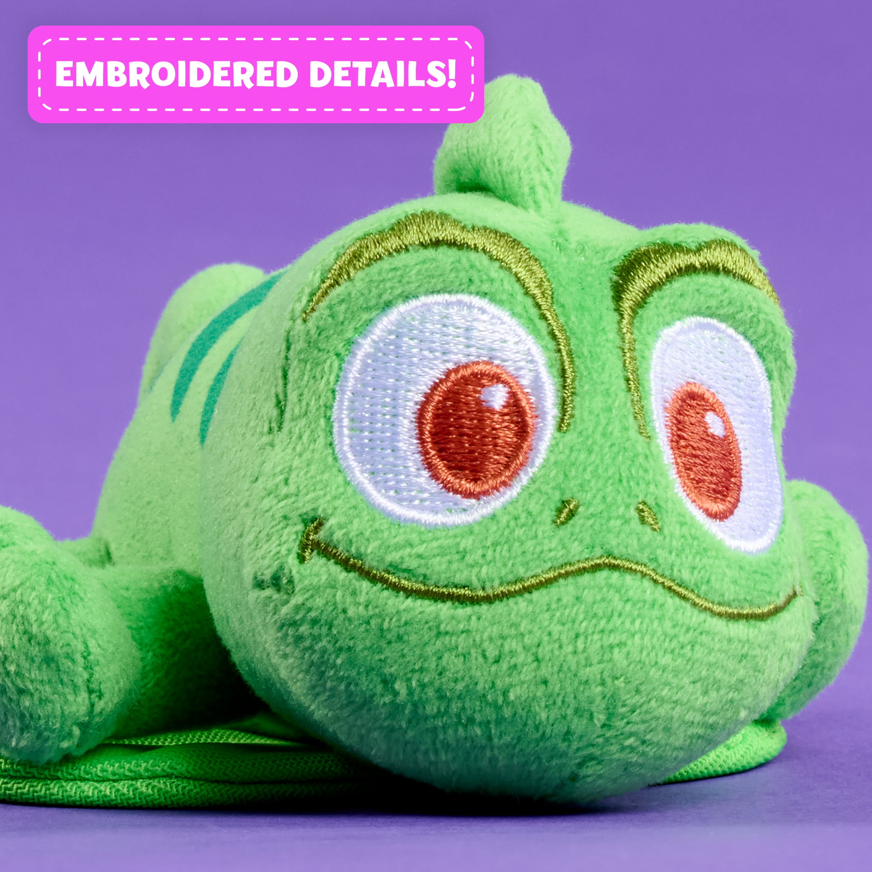 Disney Princess Perch’d Shoulder Plush Pascal, Collectable 2.25 Inch Plush, for Boys and Girls Ages 3 and up