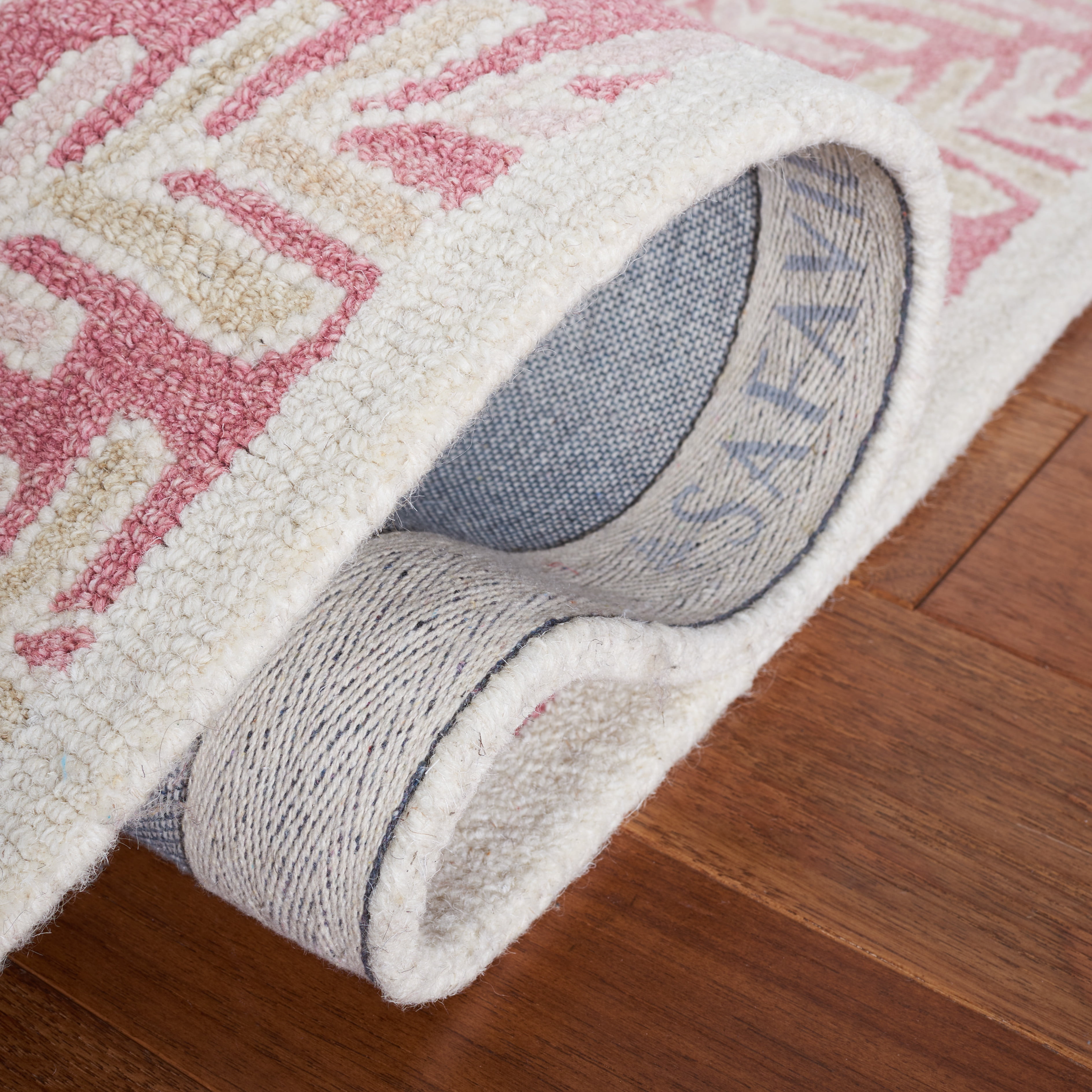 SAFAVIEH Capri Proinsias Leaves Wool Area Rug, Pink/Ivory, 3' x 3' Square