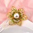 thumbnail image 2 of Broche de flor verde primavera Pin esqueleto cristal diamantes de imitación pétalo exquisito, 2 of 3