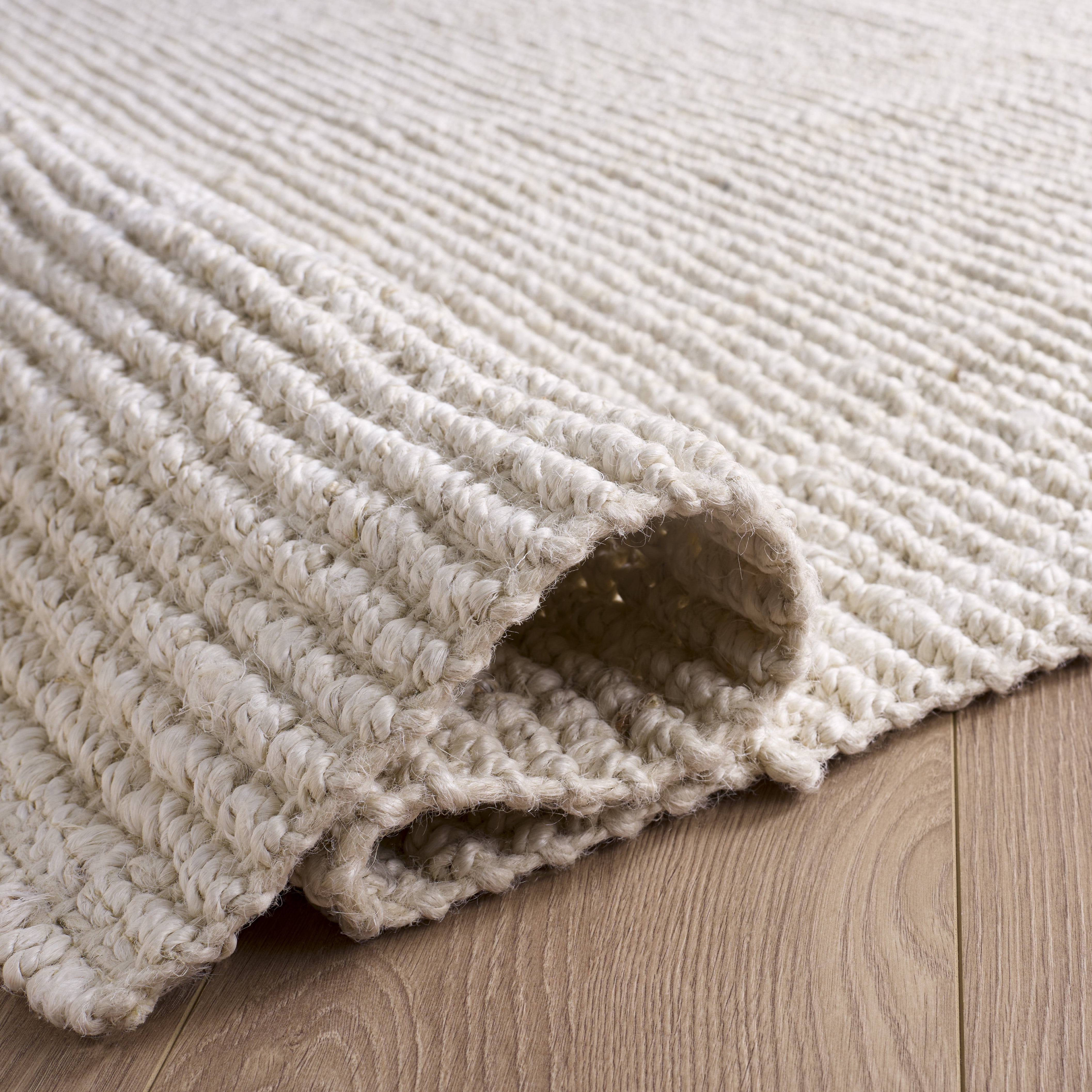 Safavieh Natural Fiber Delmar Solid Area Rug, Bleach/Ivory, 3' x 3' Round