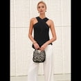 thumbnail image 4 of Blusa Informal de Verano para Mujer, de Punto, Sin Mangas, con Cuello Halter Cruzado y Color Liso. Negro XL, 4 of 9