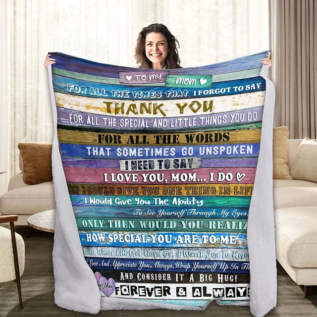 LHSHID Gifts for Mom from Son or Daughter for Birthday Christmas Mom Throw Blanket Snuggly Soft Unique Lamb Plush Mother Blanket Filled with Words to Say Love You Mom Gifts for Women 40x50in