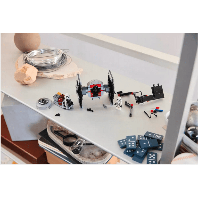 LEGO 40771 Star Wars TIE Fighter with Imperial Hangar Rack
