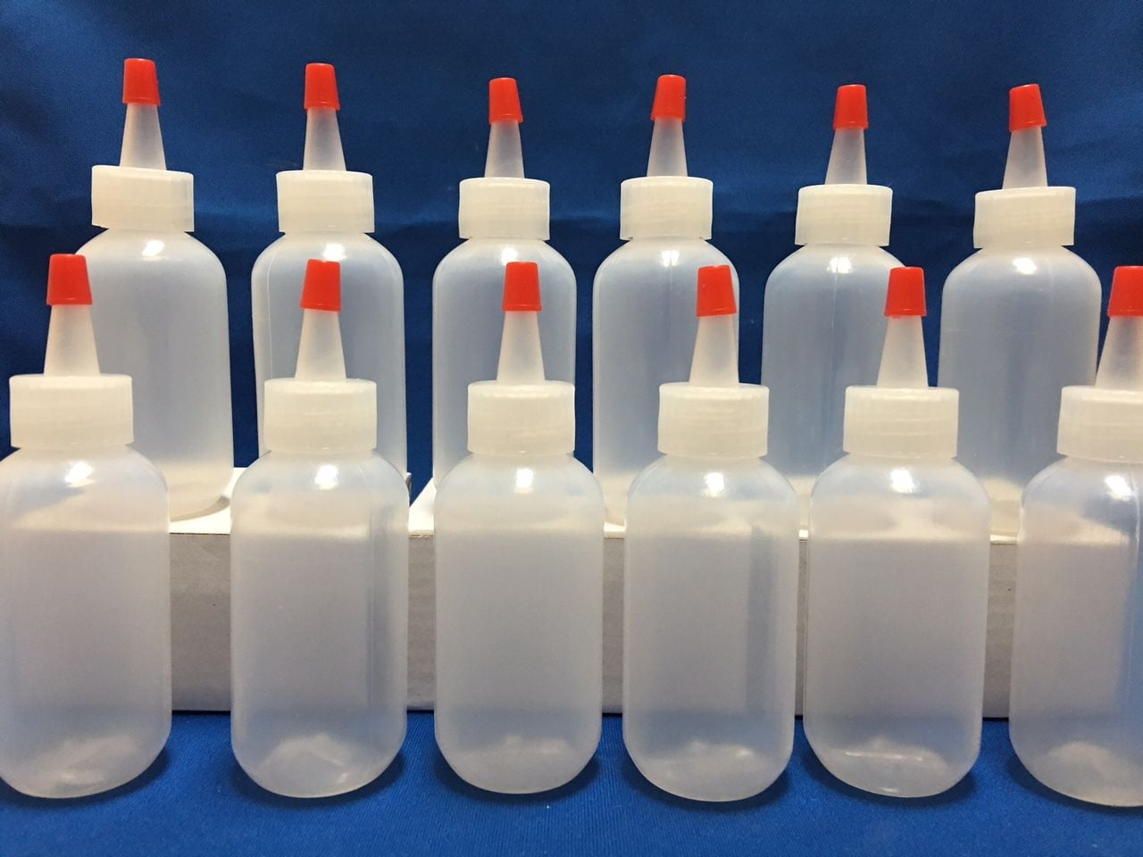 8 oz Plastic Squeeze Bottles Set of 12 W/Caps Included 