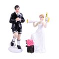 thumbnail image 3 of LOLIPPYY Adorno Para Pastel De Boda Pareja Con Tema Fútbol Y Material De Resina, 3 of 5