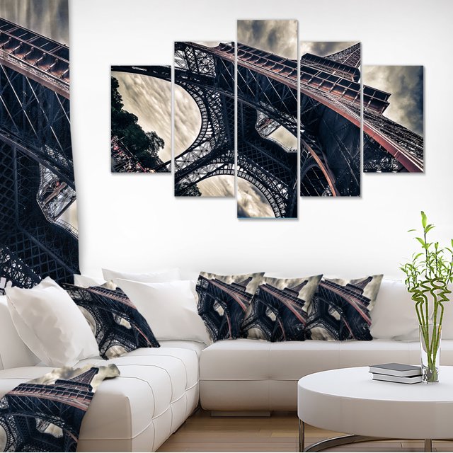 Paris Paris Eiffel Towerin Grungy Dramatic Style - Cityscape Canvas Print