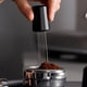 thumbnail image 3 of Kearding Agitador de polvo de agitación Tamper manual A prueba de herrumbre Tamaño compacto Superficie lisa Sin rebabas Acero inoxidable Juegos de servir café y té Negro, 3 of 6