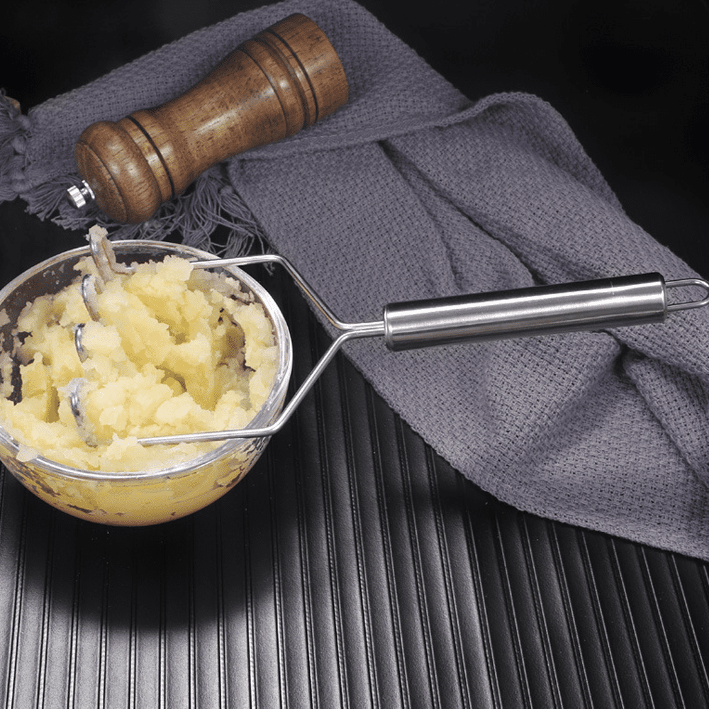  Potato Masher Stainless Steel - Premium Masher Hand Tool and  Potato Smasher Metal Wire Utensil for Best Mash for Bean, Avocado, Egg,  Mini Mashed Potatoe, Banana & Other Food by Zulay