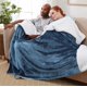 thumbnail image 3 of Manta Sherpa de Blanket Genteele, supersuave y reversible, 150 x 180 cm, 3 of 6
