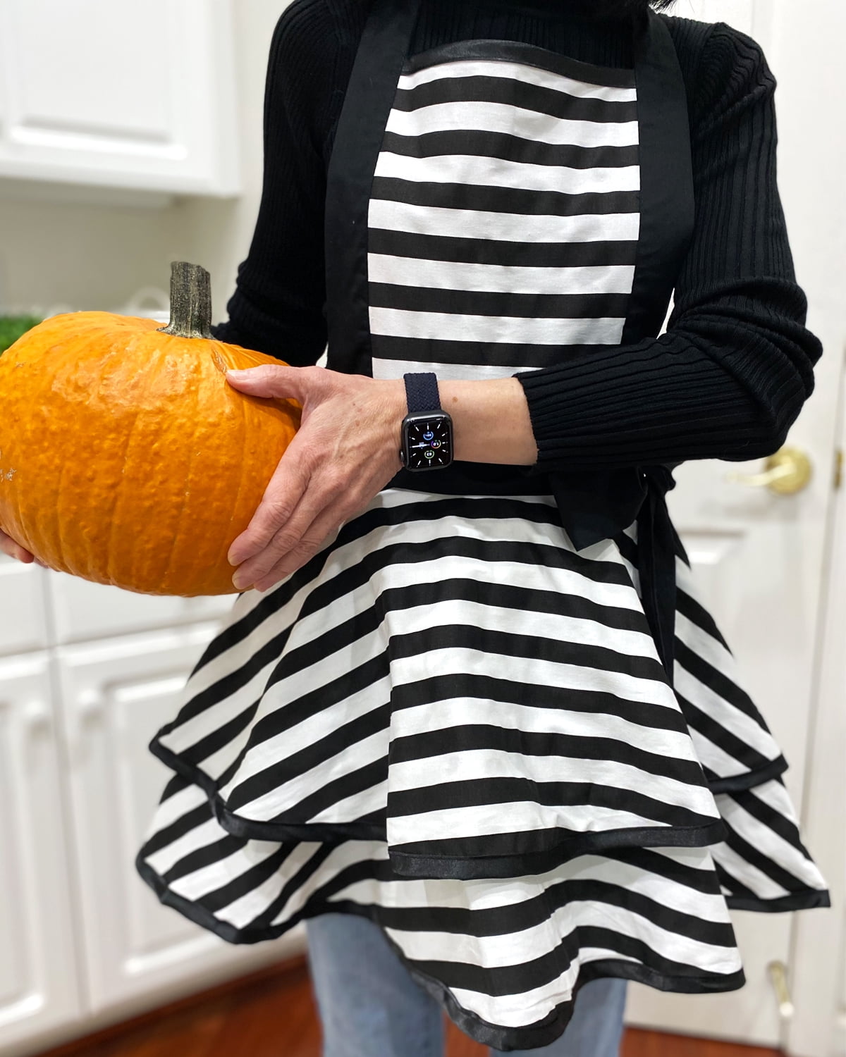 Wrapables Classic Vintage Apron, Sexy Cooking Apron, Black Stripe