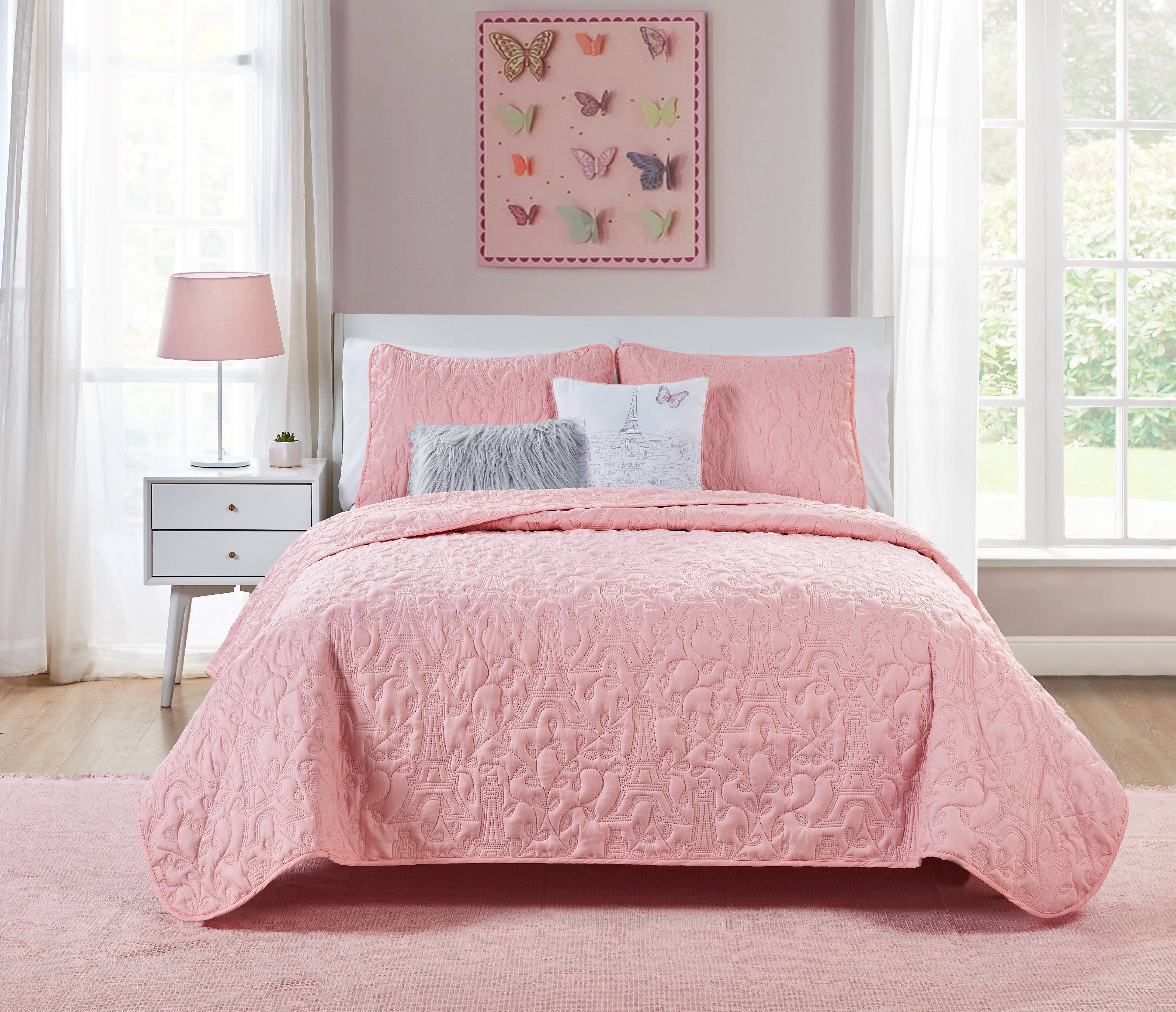 Pink When in Paris 4/5 Piece Bedding Quilt Set