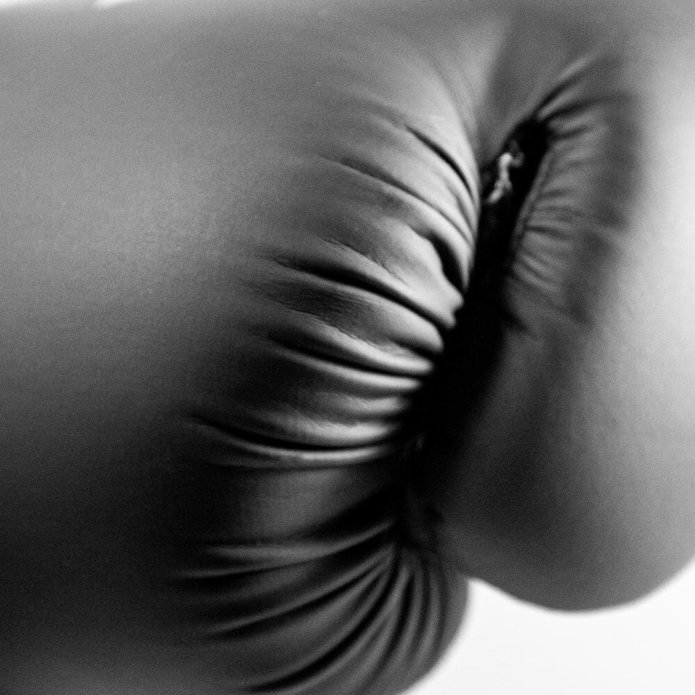 Premier Deluxe Boxing Glove - Black/Black