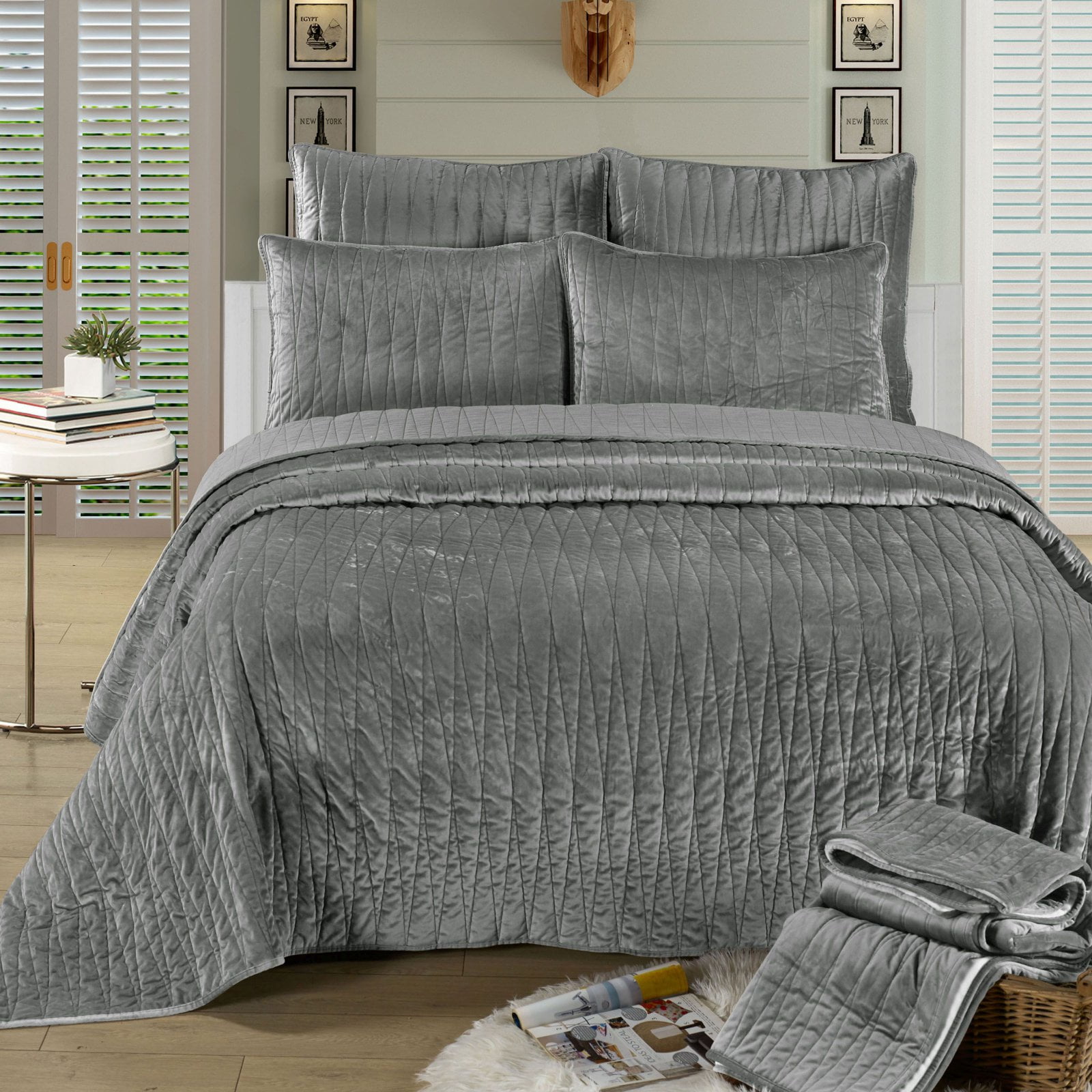 Velvet quilt online set by brielle