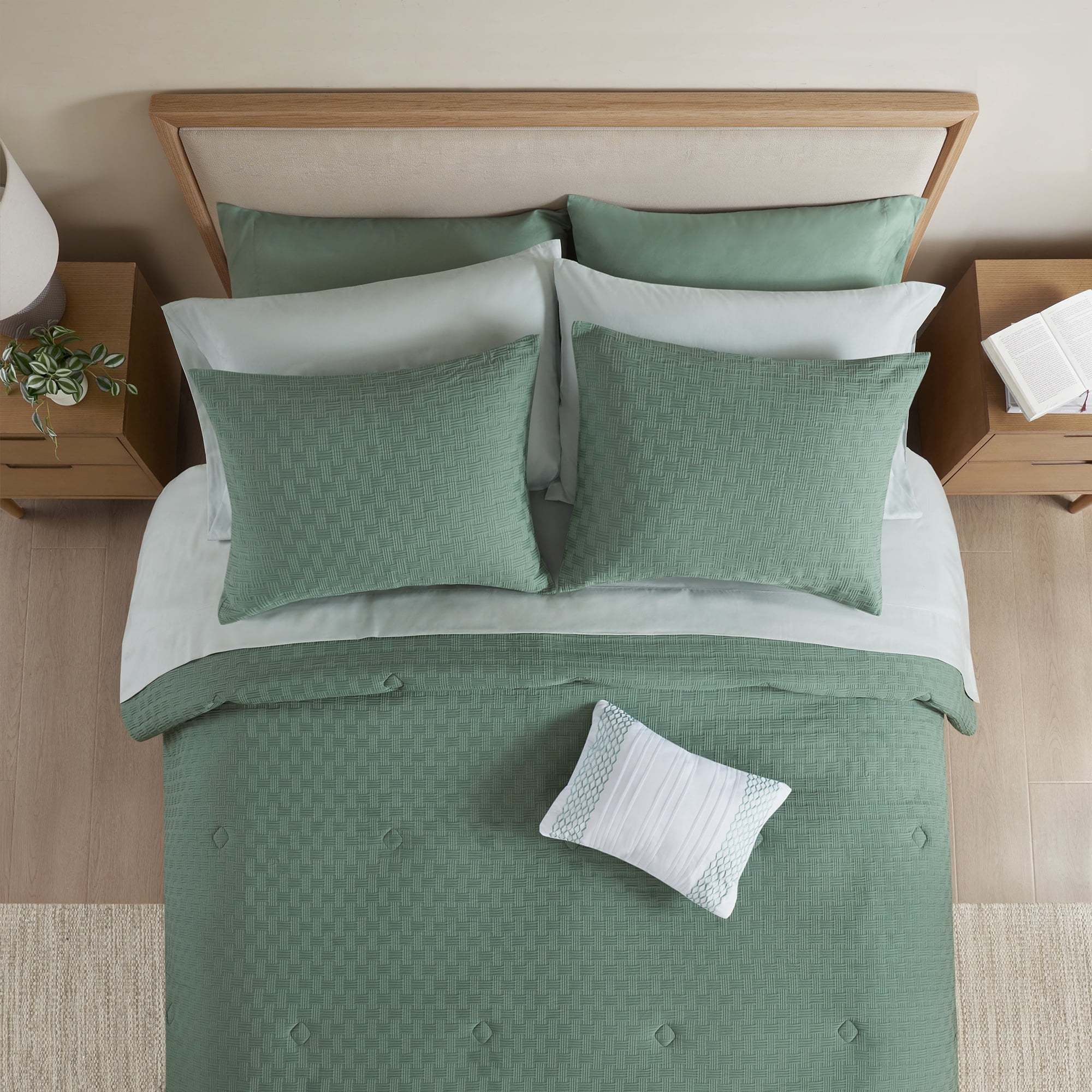 Mainstays Reversible 11-Piece Bed-in-a-Bag Comforter Set with Sheets, Full, Green Basketweave