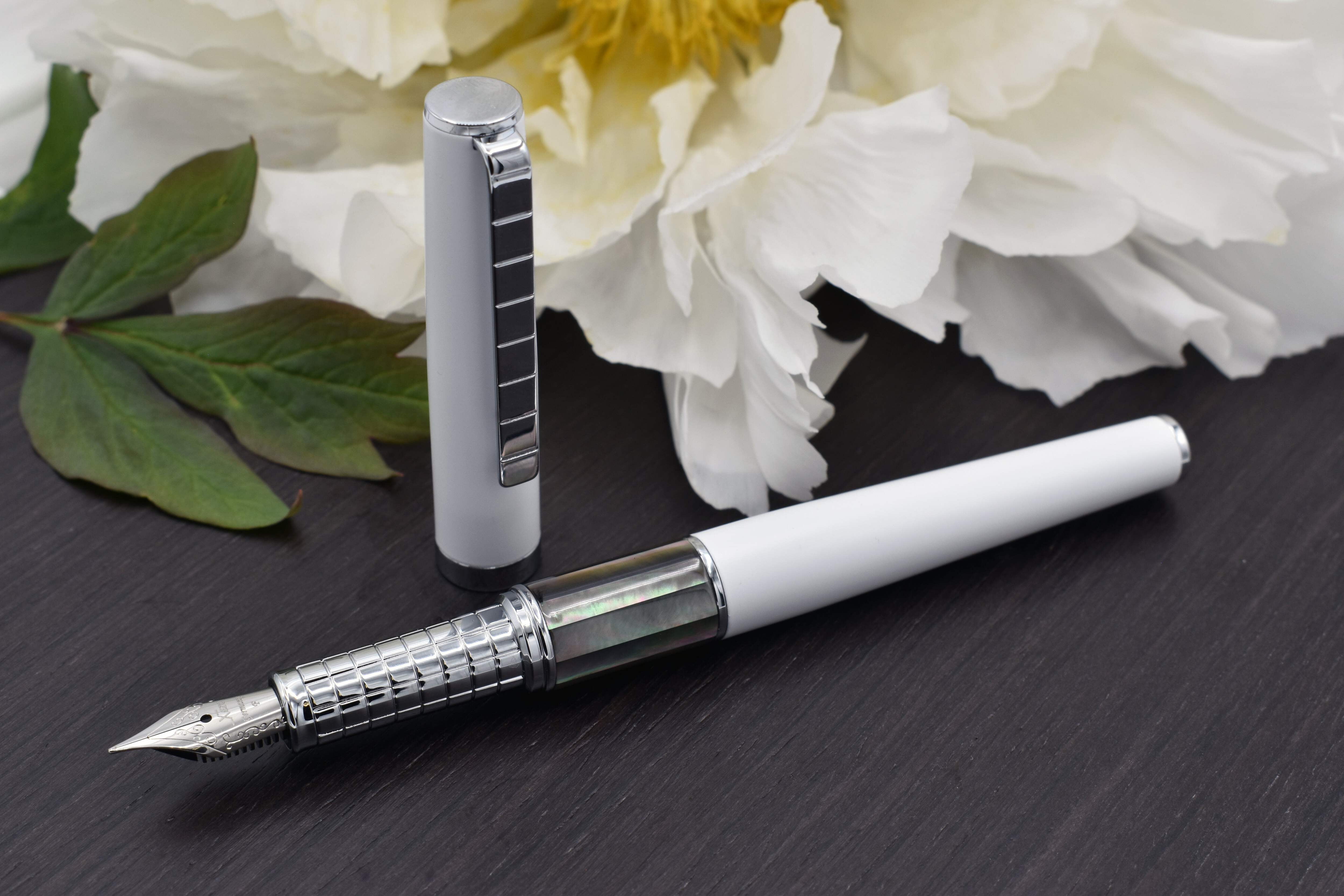 Xezo Speedmaster® White Brass Fountain Pen (Fine Nib) - With Tahitian Black Mother of Pearl