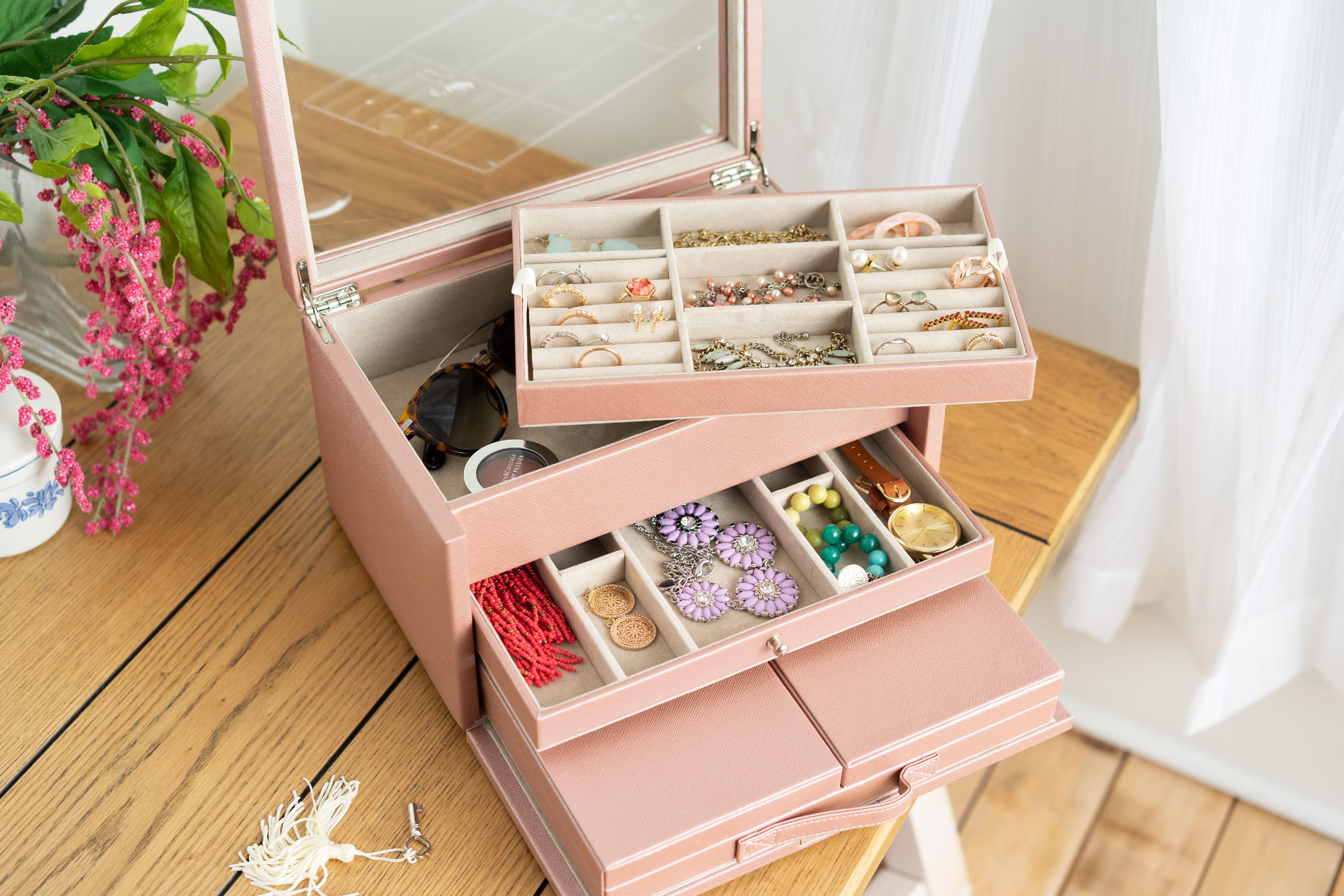 Hives & Honey Gold Table Top Jewelry Storage Chest