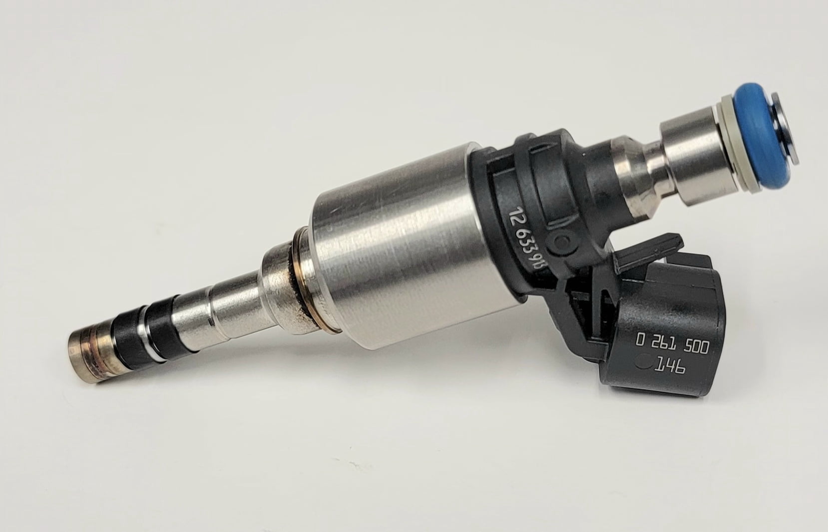 Bosch Fuel Injector 12633913 for Cadillac Chevrolet Buick GMC ATS 13-21
